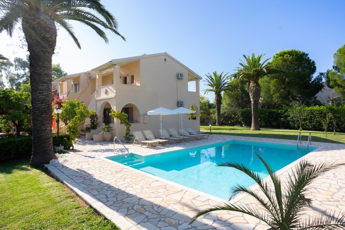 Villa in Northern Corfu, Peloponnese, Western Greece and the Ionian, Greece 4 - 13305137