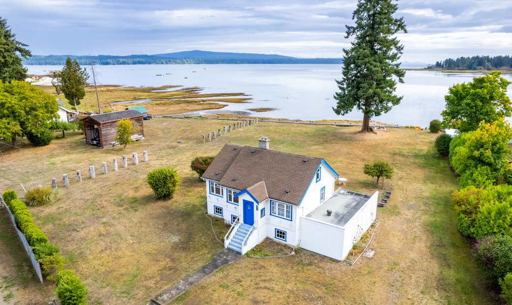 Magnificent Oceanfront Property In Fanny Bay, British Columbia, Canada