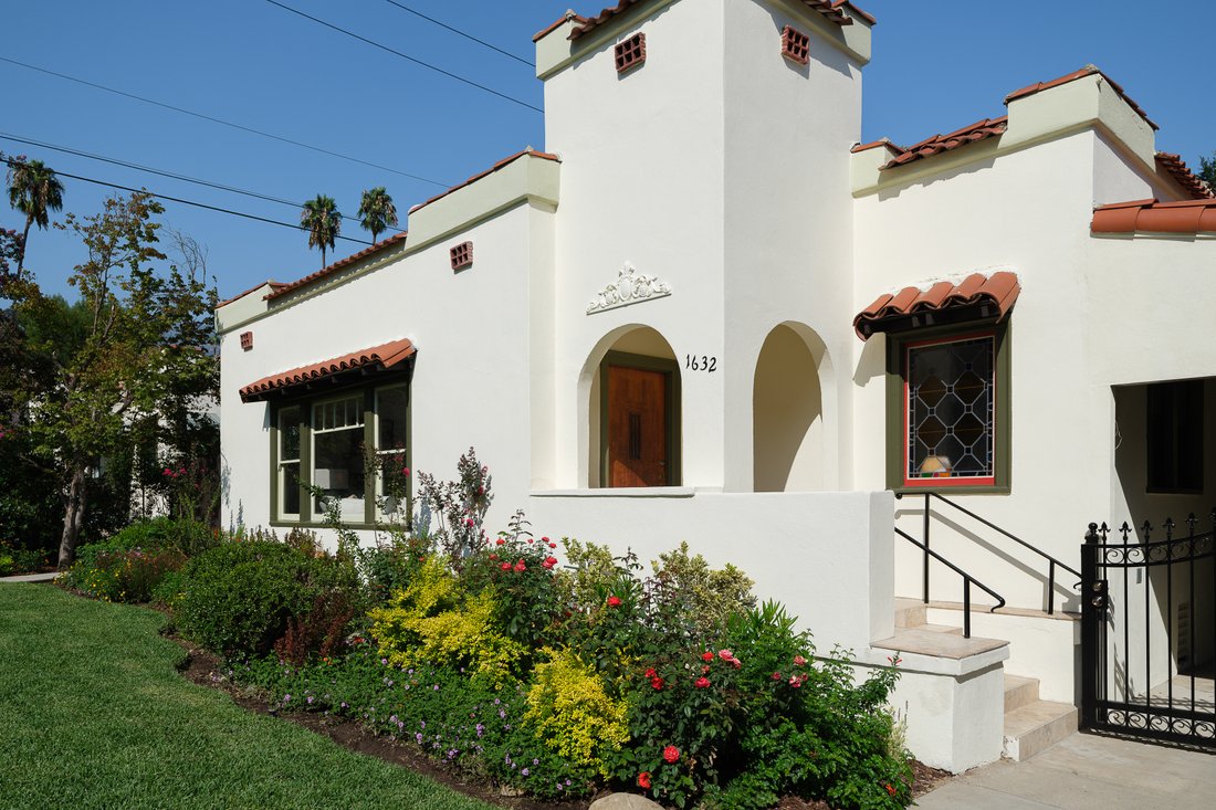 Enchanting Renovated Spanish Bungalow In Altadena, California, United