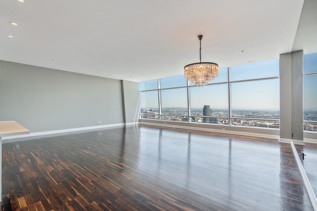 Condo in Los Angeles, California, United States 3 - 12951760