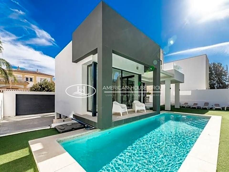 Chalet in La Cala de Mijas, Mijas, Spain 1 - 12725954