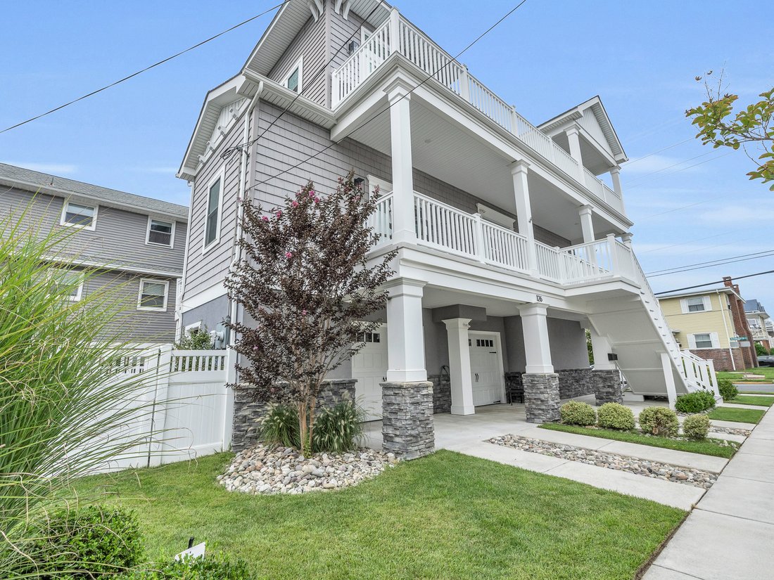 126 N Madison Ave In Margate City, New Jersey, United States For Sale