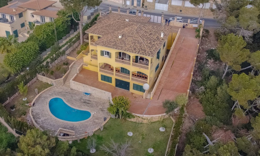 Villa in Calvia, Balearic Islands, Spain 2 - 13307175