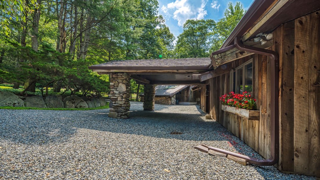 33 35 Hickory Road, Willow, Ny 12495 In Willow, New York, United States