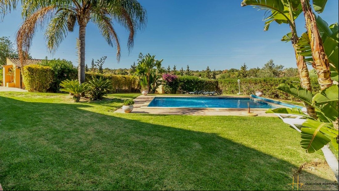 The Farm Consists Of 5 Bedrooms In Lagoa, Portugal For Sale (13246053)