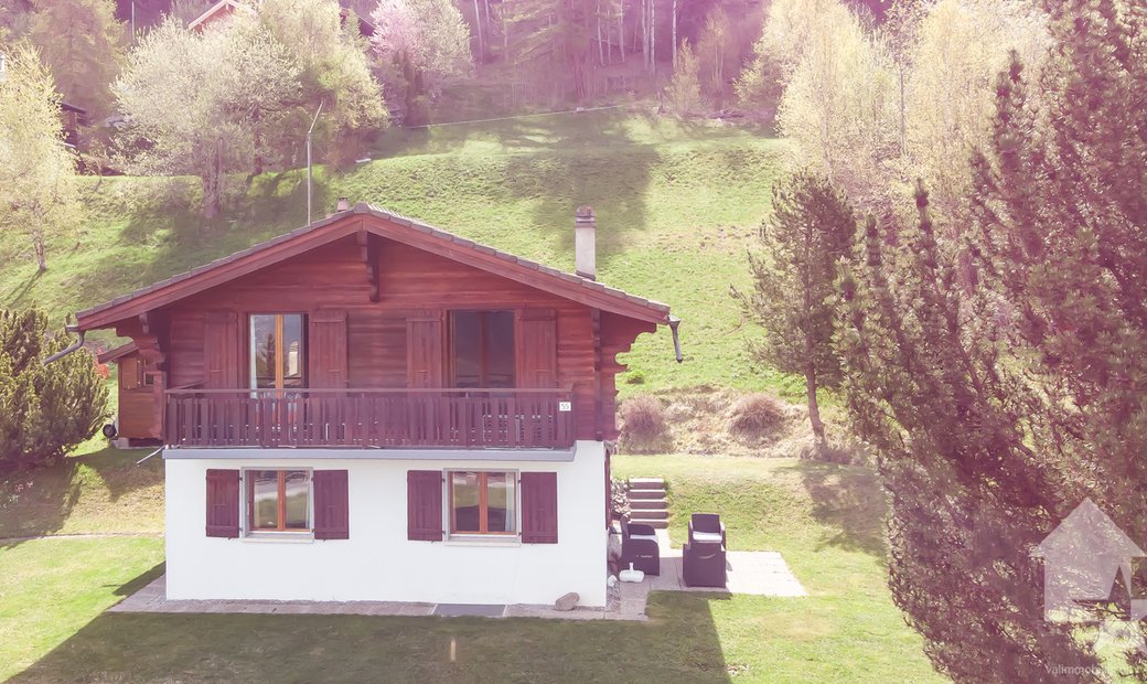 4.5 Room Chalet On A Beautiful Plot Of Land In Riddes, Valais