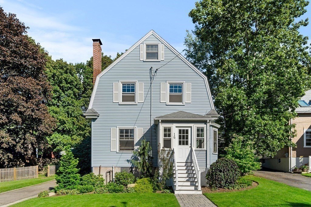 Dutch Colonial Gem In Needham In Needham, Massachusetts, United States