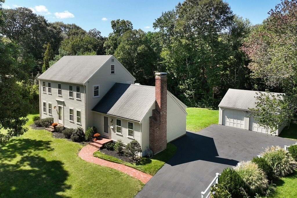 Timeless Elegance In Cohasset In Cohasset, Massachusetts, United States