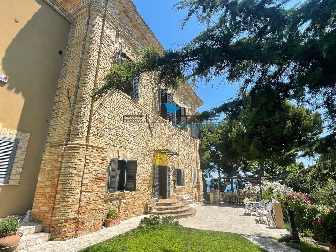 Villa in Silvi, Abruzzo, Italy 2 - 13313603