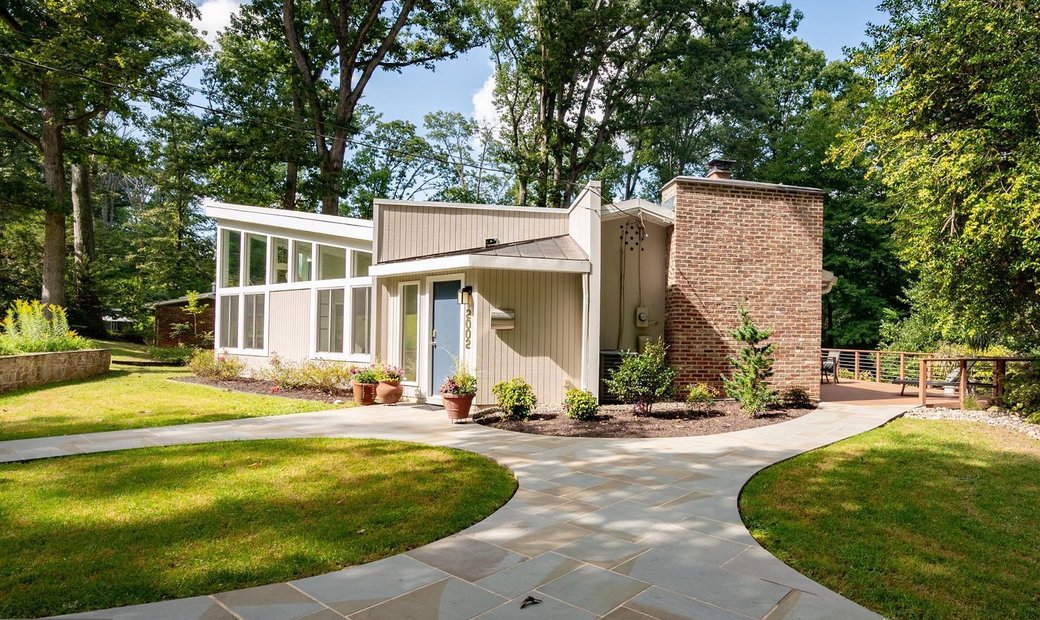 Mid Century Modern Home Extensively In Belle Haven, Virginia, United