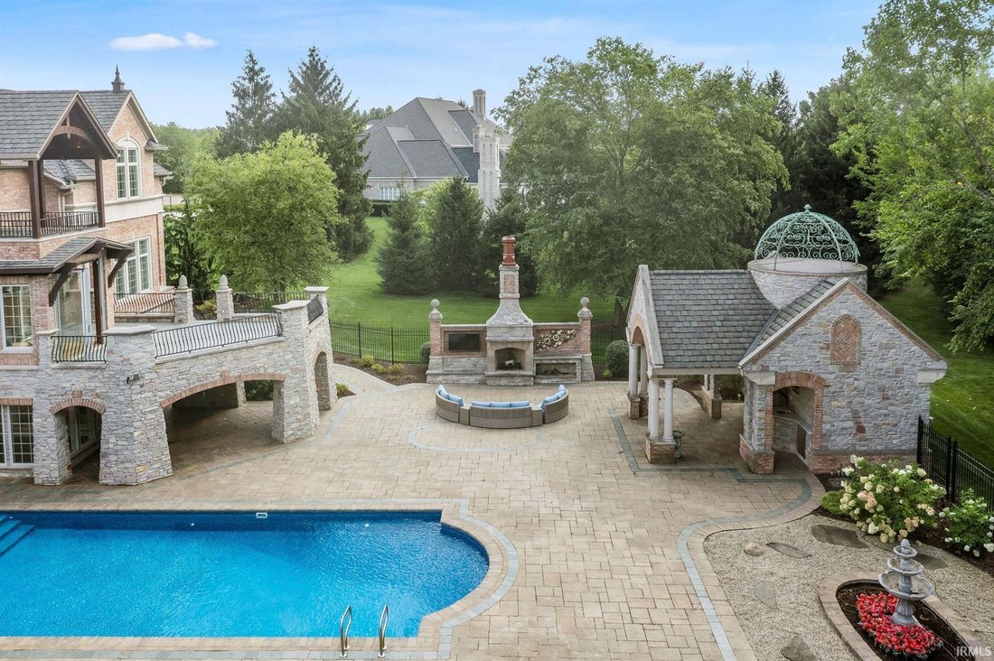 Timeless Elegance With Modern Comforts In Granger, Indiana, United