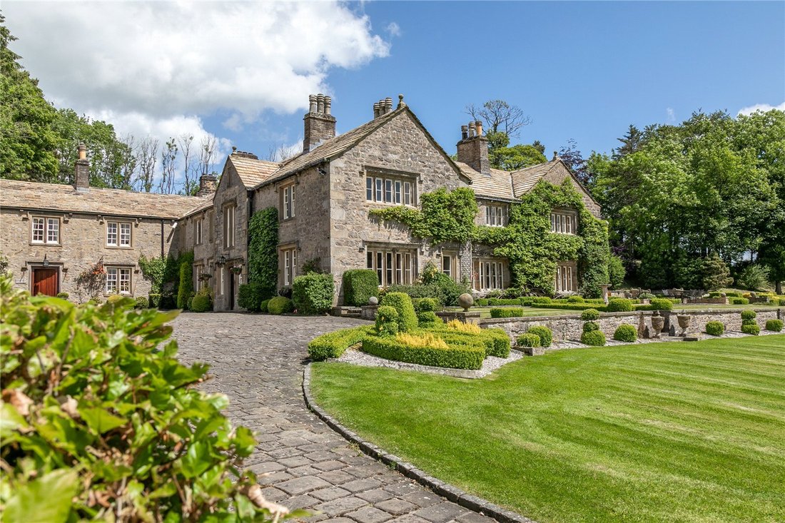 9 Bedroom House For Sale In Skipton In Skipton, England, United Kingdom