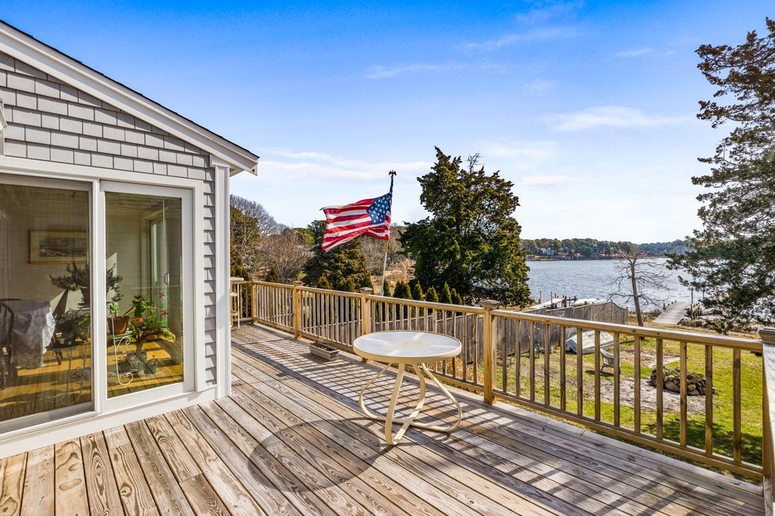 Charming Waterfront Property In Yarmouth, Massachusetts, United States