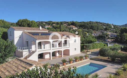 House in Ouest, Ollioules, France 1