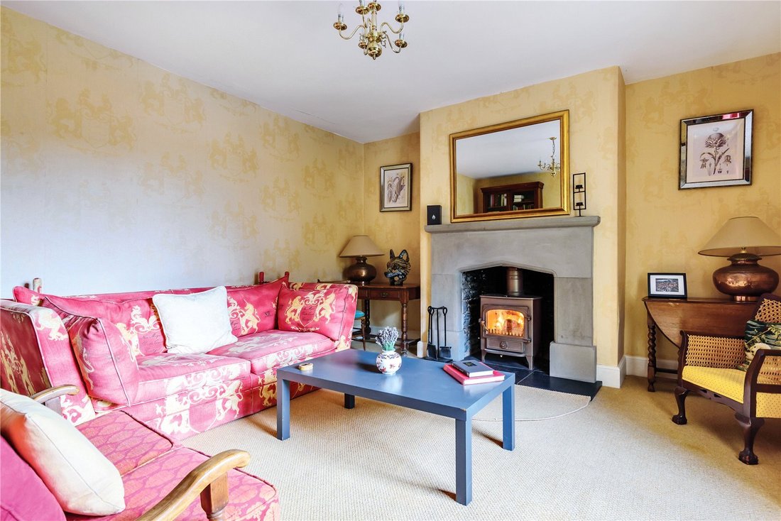 5 Bedroom Detached House For Sale In In Craven Arms, England, United