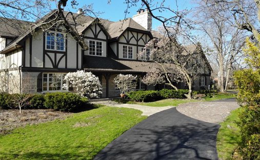 House in Winnetka, Illinois, United States 1