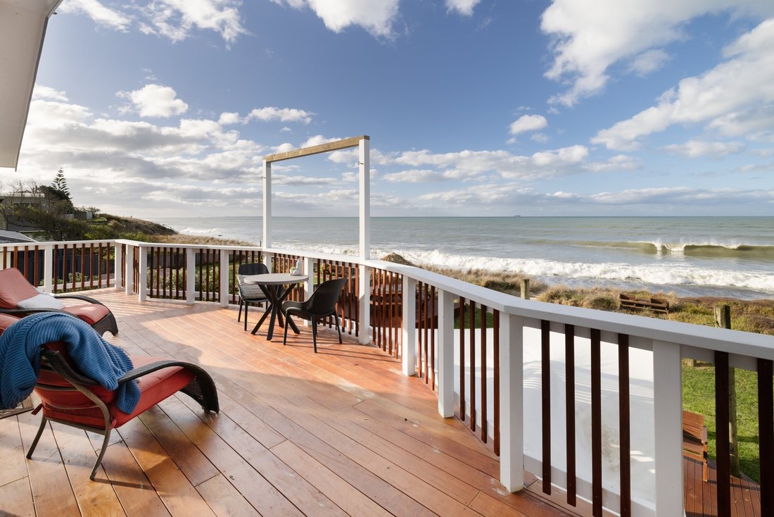 Pukehina Beach Paradise Beachfront In Pukehina, Bay Of Plenty, New
