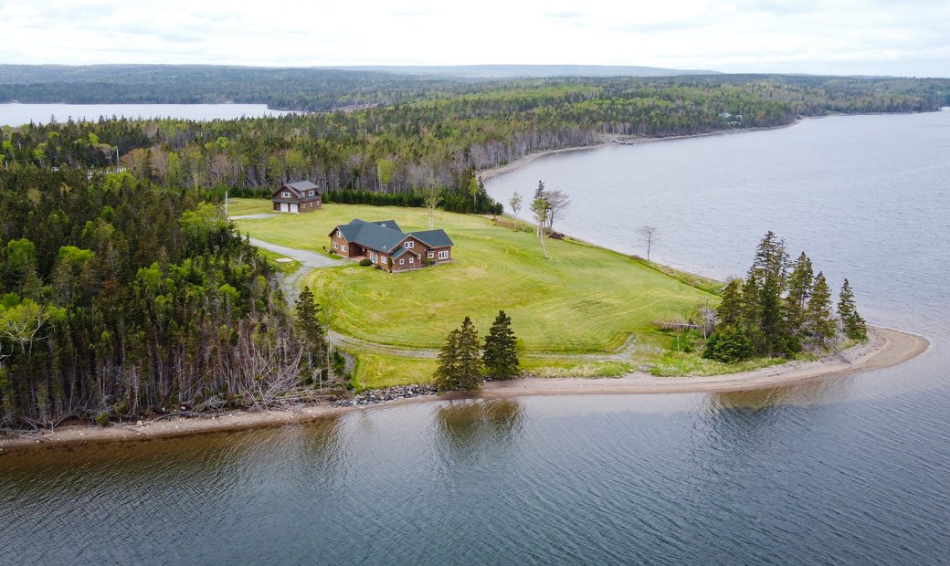 Luxurious And Serene Executive Home With In Cape Nova Scotia, Canada For Sale (13232418)