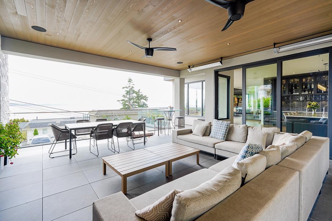 Contemporary Luxury Home In White Rock, British Columbia, Canada For