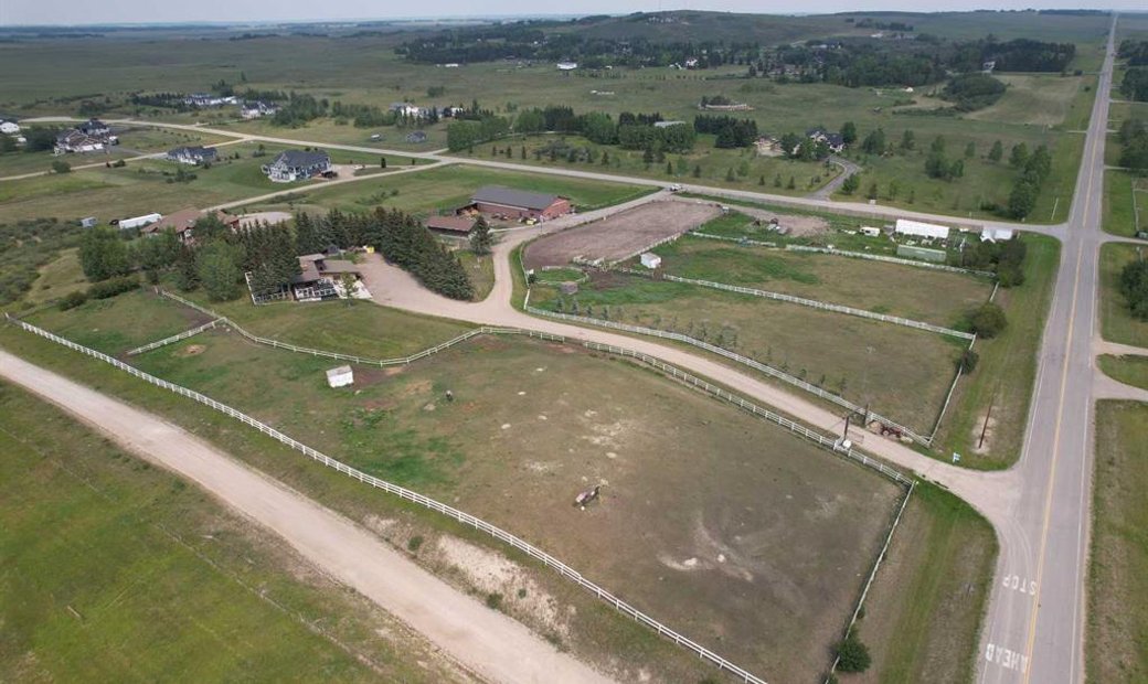 Well Appointed Equestrian Property In Perfect In Cochrane, Alberta