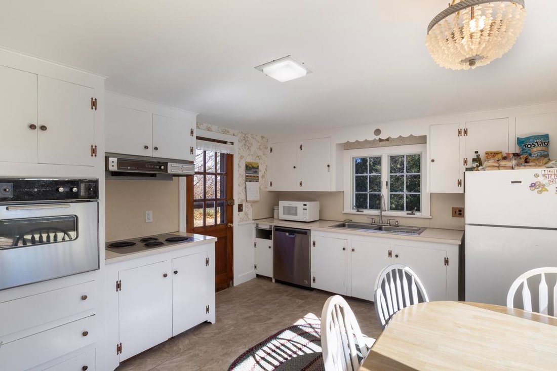 Dream Waterfront Property On Daniels In Mashpee, Massachusetts, United