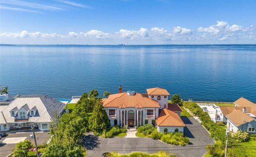 House in Glen Cove, New York, United States 1