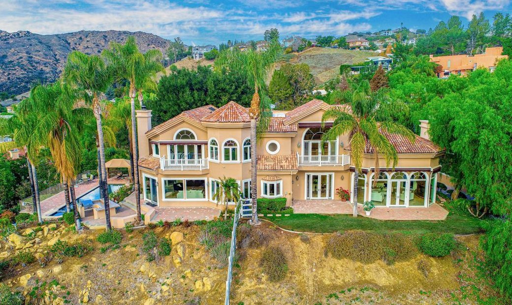 Updated Bell Canyon Estate In Bell Canyon, California