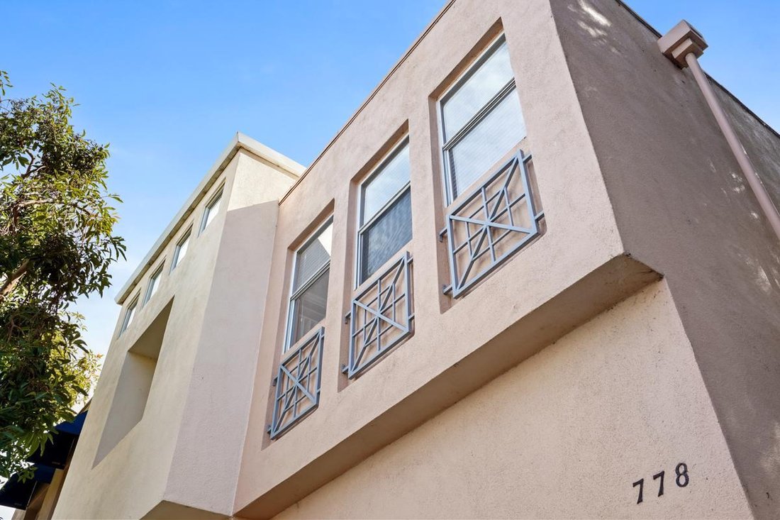 Rare And Luxurious Home In Redwood City, California, United States For