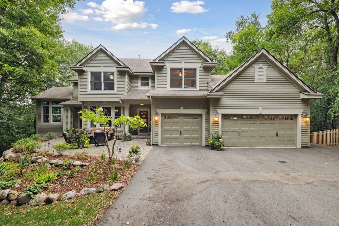 Exceptional Home That Feels Brand New In Chanhassen, Minnesota, United