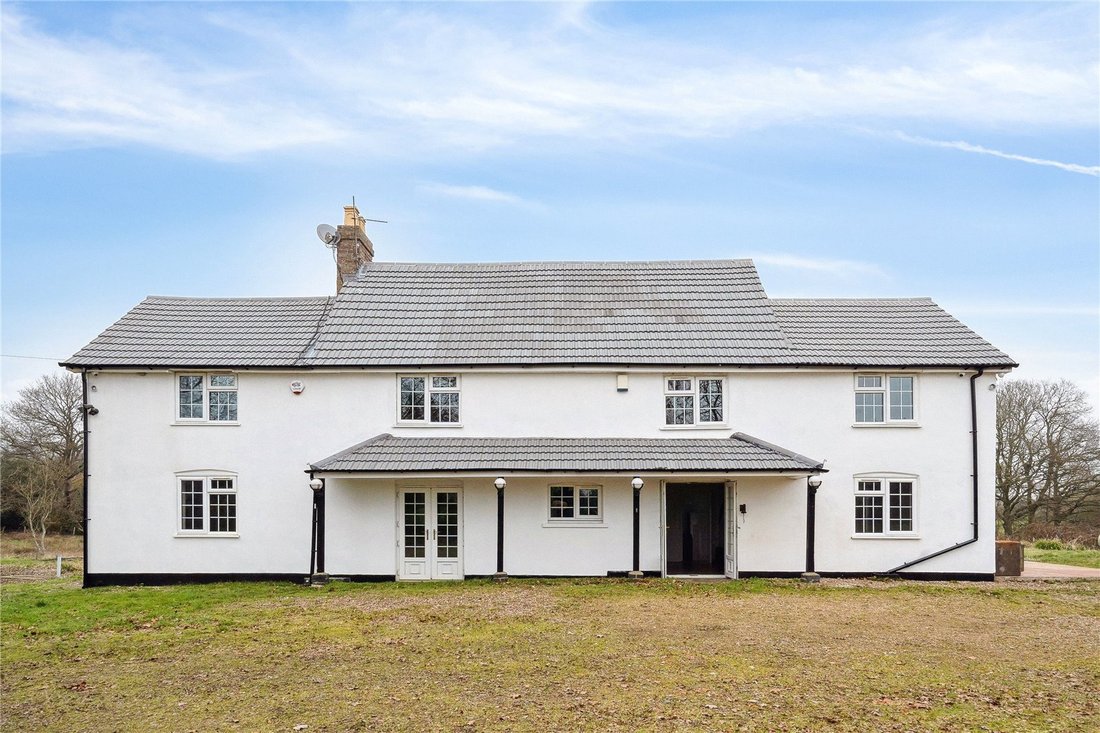 5 Bedroom Detached House For Sale In Iver In Iver, England, United