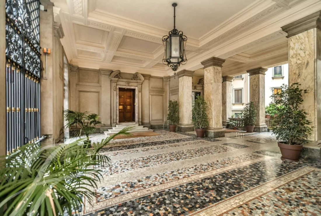 Stunning Property In Milan, Lombardy, Italy For Sale (10755547)
