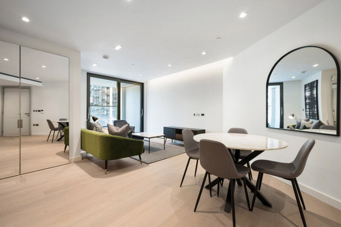 2 Bedroom Apartment For Sale In London In London, England, United Kingdom For Sale (13319611)