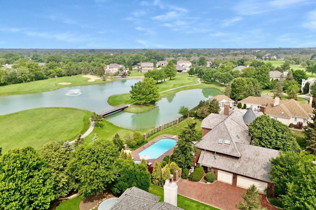 Substantial Estate In Briar Ridge In Dyer, Indiana, United States For