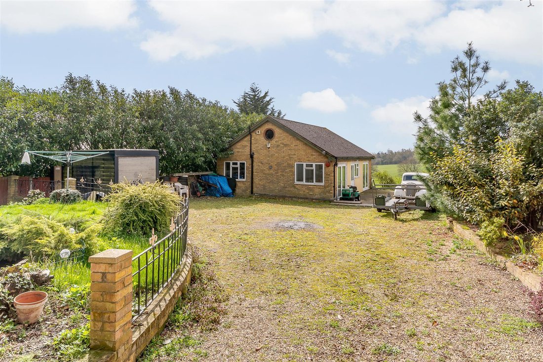 5 Bedroom Plot For Sale In Hertfordshire In Cuffley, England, United