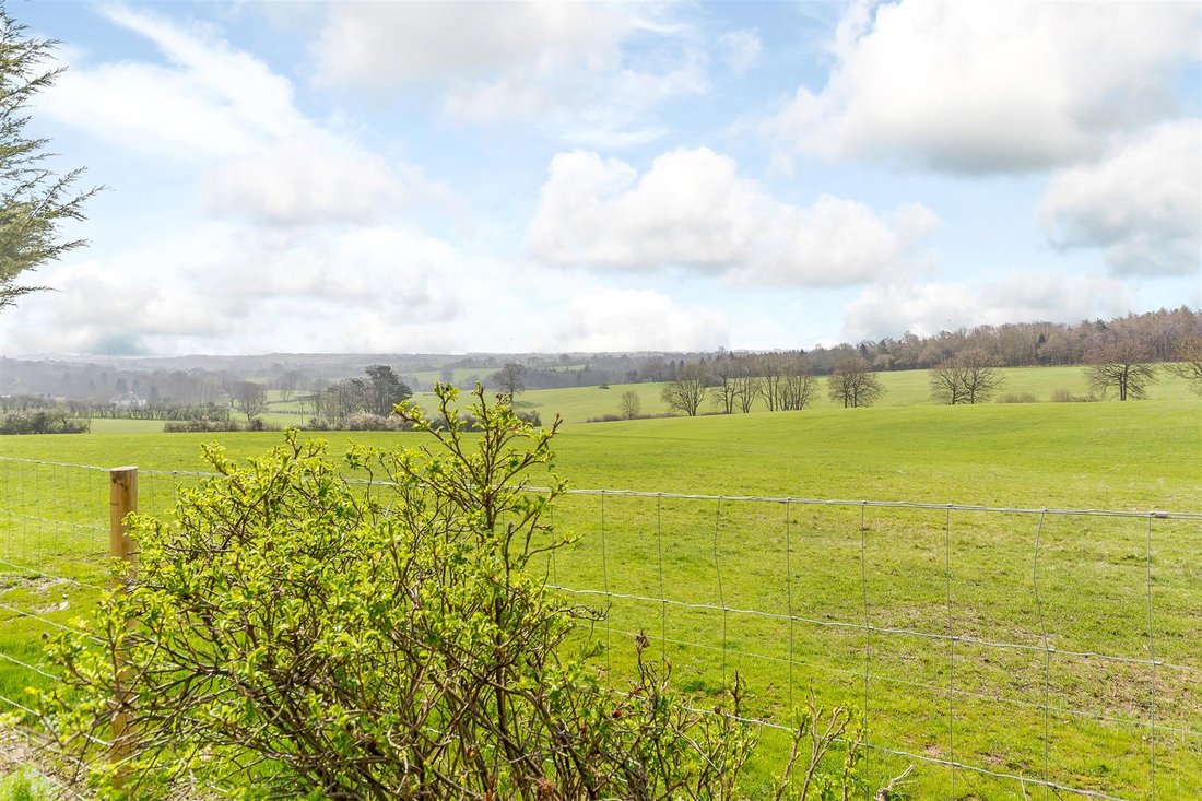5 Bedroom Plot For Sale In Hertfordshire In Cuffley, England, United