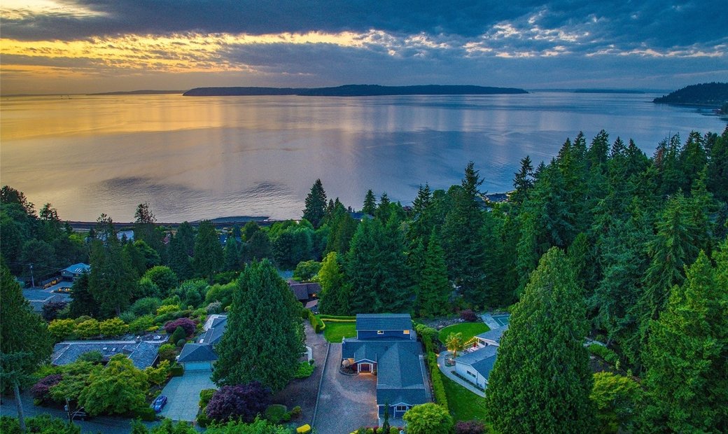 Stunning Talbot Park Custom Home In Edmonds, Washington, United States