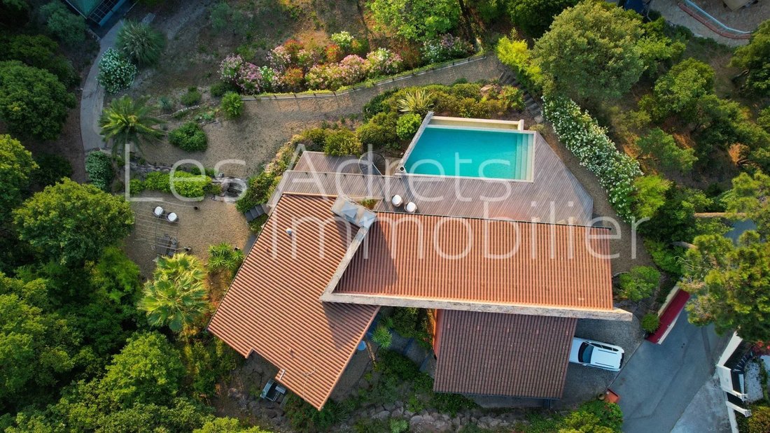 Contemporary In Les Adrets De L'estérel, Provence Alpes Côte D'azur