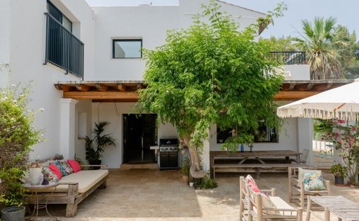 Farm Ranch in Santa Eulalia des Ríu, Balearic Islands, Spain 1