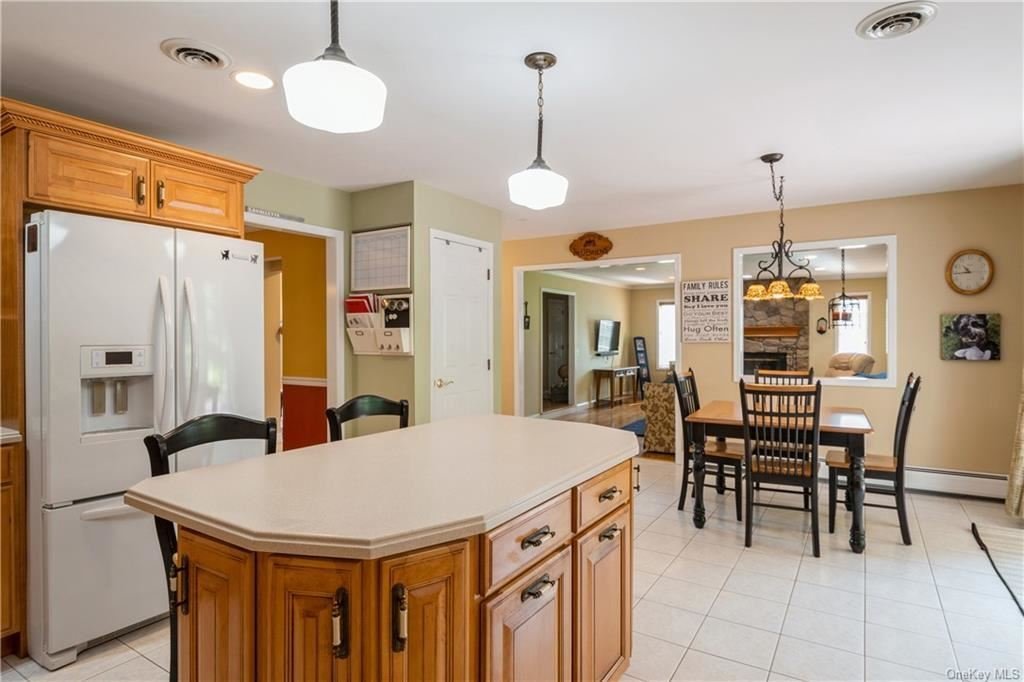 Expansive Colonial Overlooking Patriot In Haverstraw, New York, United