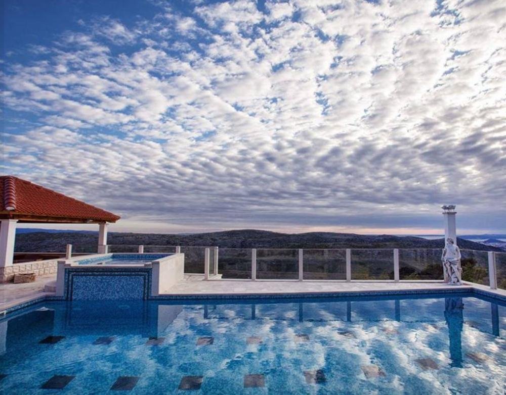 Villa en Sitno Donje, Condado de Šibenik-Knin, Croacia 2 - 13323125