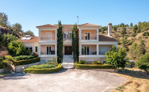 House in Oropos, Attica, Greece 1