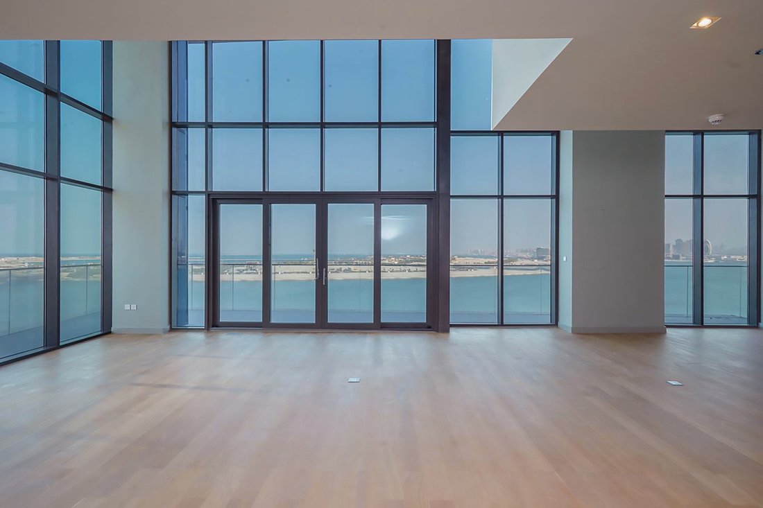 Modern Luxury 3 Bedroom + Maid's Duplex With Sea Views & In Lusail