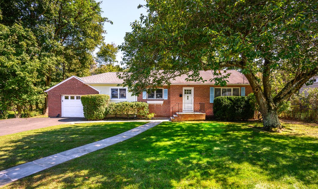 Irvington Living In Irvington, New York, United States For Sale (13331628)