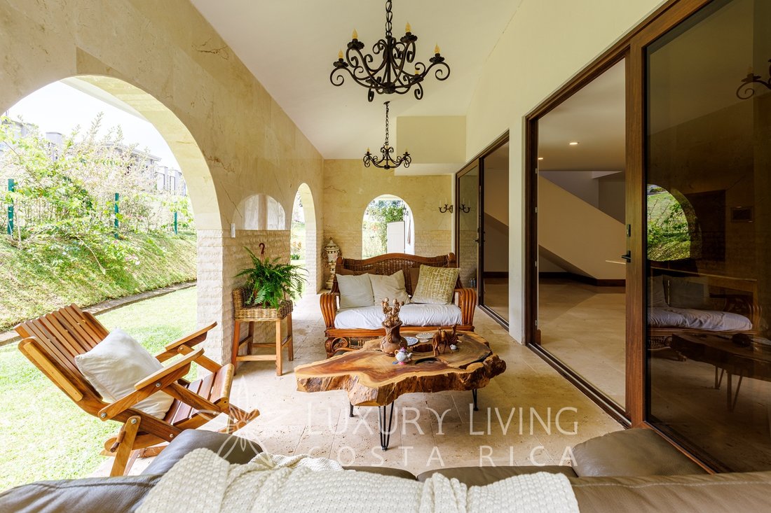 20329 Casa De Lujo En Colinas De Montealegre 4 In La Unión, Costa