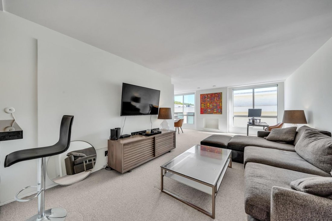 House in Los Angeles, California, United States 1 - 13332592