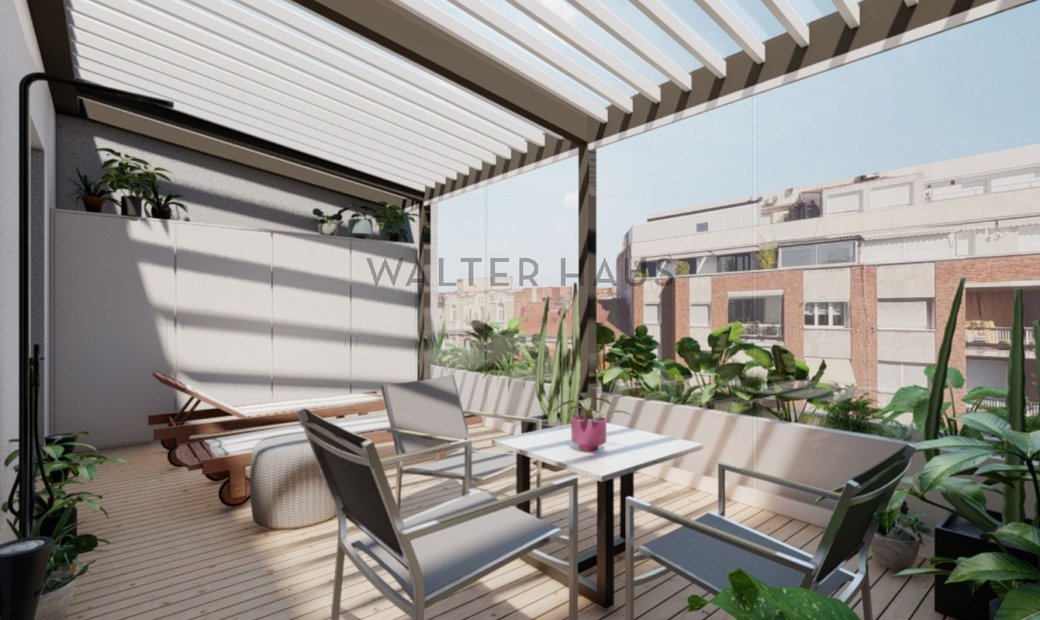Penthouse For Sale To Renovate In Almagro In Madrid, Community Of