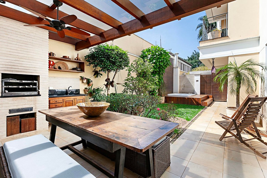 House in São Paulo, State of São Paulo, Brazil 1 - 13334042