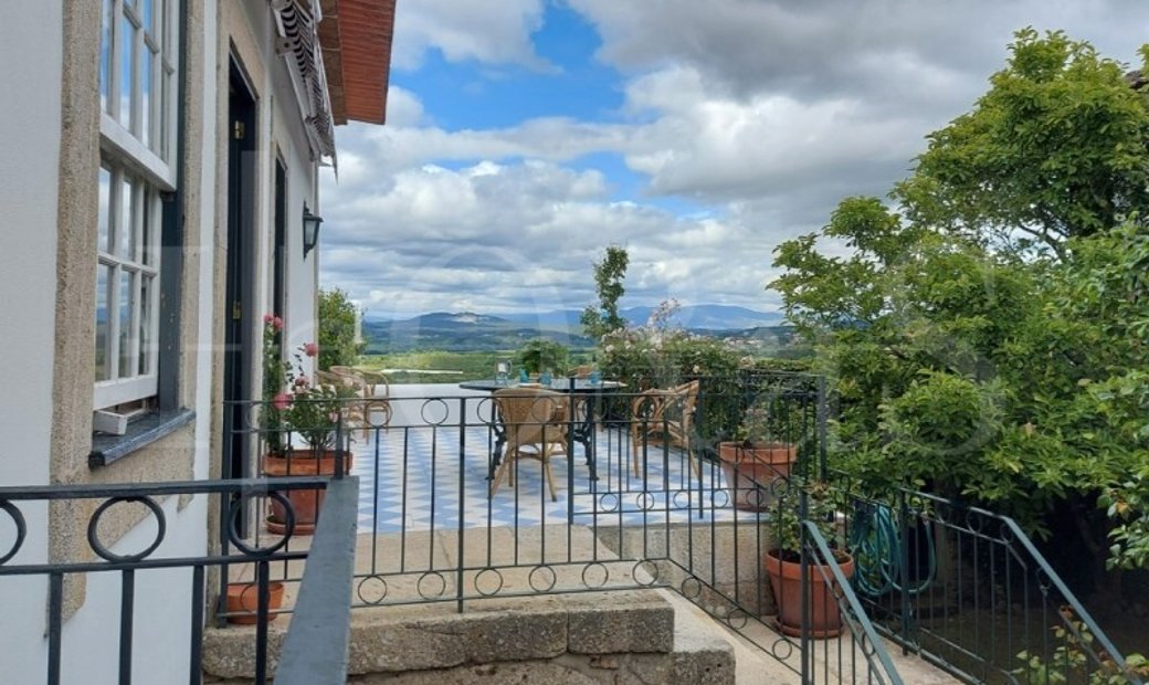 4 Buildings, 1314sq M+512 Sq In Valença, Viana Do Castelo District