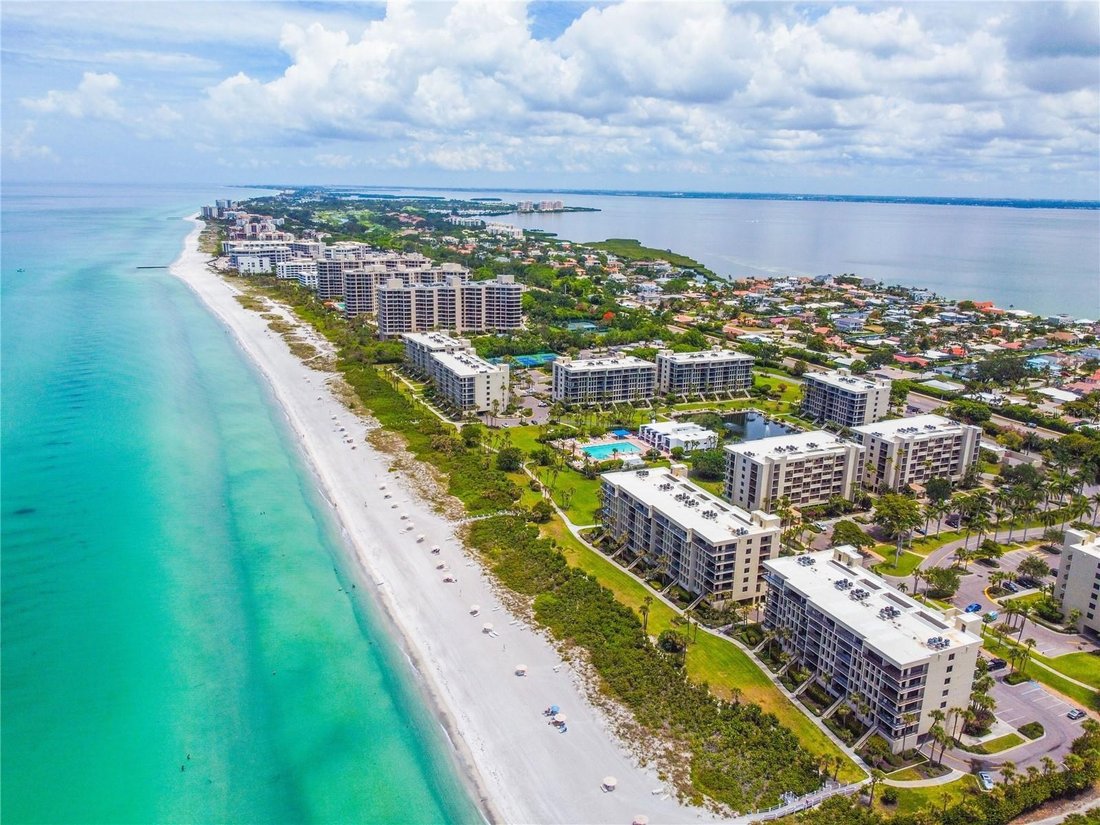Expertly Renovated Waterfront Two In Longboat Key, Florida, United