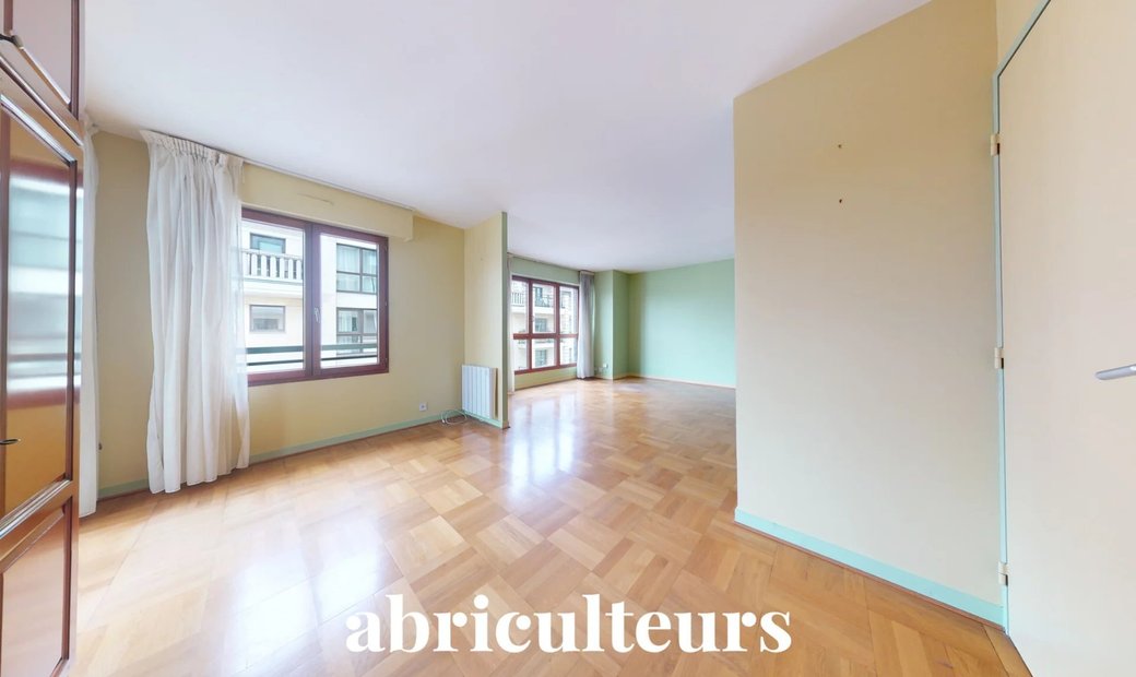 Charenton Le Pont / Quartier Valmy In Charenton Le Pont, île De France